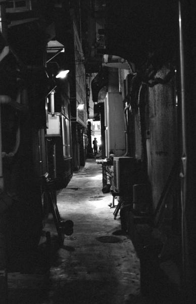 Ruelle obscure.